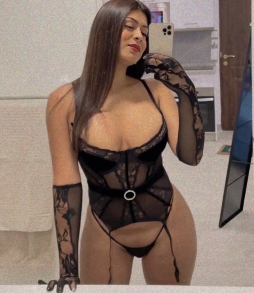 Hello my love, I am Wendy Rivera, a beautiful super feminine brunette and a sweet, loving, seductive and dominant trans girl of only 24 years old and welcome to my profile. If you are a lover of finery, you like to experience new sensations in your body, come and enjoy the most complete of services, in me you will find a confidant who will help you fulfill all your fetishes and fantasies. The idea is to have a good time