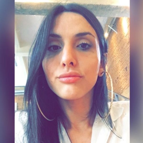 Sou uma gata trans bem safada, faço chamada de video onde gozo bastante e vendo conteúdo também, me chame pra gente negociar.