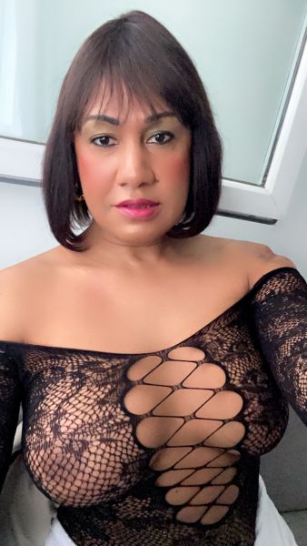  Transexual solo para el que quiera cumplir su Fantasia atiendo parejas mujeres y hombres solo escríbeme para llenarte de leche sin nigun prejuicio ni tabú solo escríbeme.

Soy bien dotada y muy higienica no te arrepentirás solo interesado o interesada trio y mas te rompere tu toto y si eres hombre que te gusta que te follen te romperé tu culo tríos y más té cumplirse tu fantasía mi pene mide 9 pulgadas sin engaño ni mentiras prepago  para un paladar exigente  molestos serán bloqueado solo interésados.