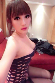 shemale
like top and bottom like lick ……
have woman 、we can with xxoo
short stay
i amMaster
i amQueen
sm bottom top and group sex
wechat：hottshebe