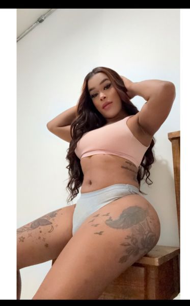 Transexual disponible en Santo Domingo para citas de inmediato activa pasiva sin límite el mi servicio te ofrezco besos caricias fantasía posiciones soy bien lechera