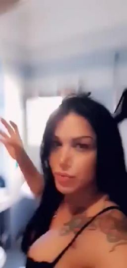 Eine Transsexuelle Asian Wirklich Verrückt Bekommen Ein Schönes Oral Eine Transsexuelle Asian Wirklich Verrückt Bekommen Ein Schönes Oral