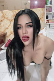 Hello guys I am Lusy escort I live in Dubai  versatile functional with a delicious ass and a middle cock , I please you without limitations or haste,come and tell me what you want I am ready to please you in everything Expert in beginners,I have a lot of patience full service